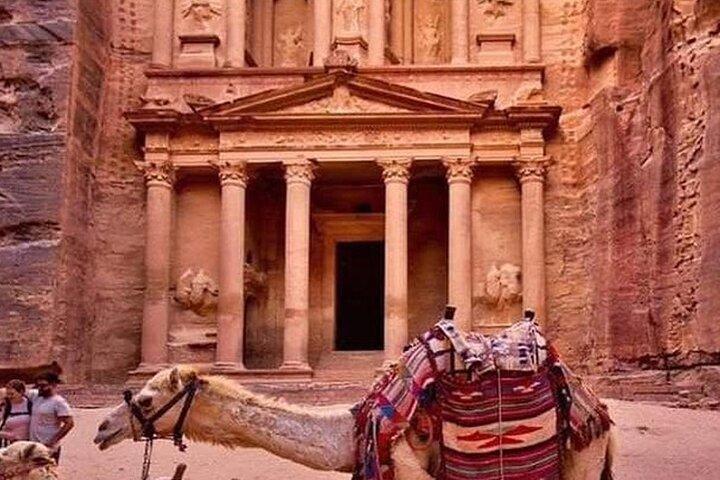 Excursão de 3 dias em Petra e Wadi Rum saindo de Amã, Mar Morto OU Aeroporto de Amã