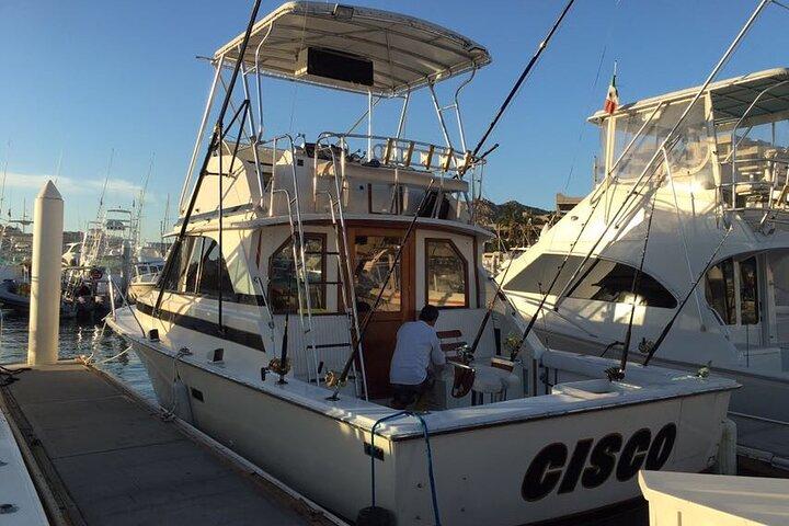 Esperienza di pesca privata di 5 ore nell'incrociatore a Cabo San Lucas