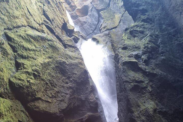 þórsmörk氷河と滝へのプライベートツアー