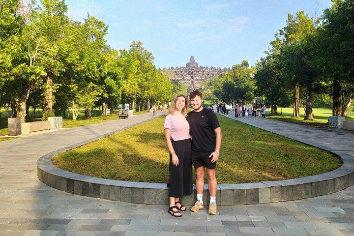 ボロブドゥール寺院クライム・トゥ・ザ・トップ＆プランバナン寺院 - 1日ツアー