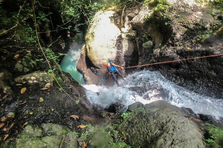 Canyoning Bali, Blue Gorge Canyon (Adventure, opdagelse, natur)
