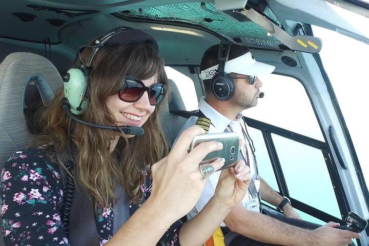 Dubai Iconic Helikopter Tour og Dhow Cruise Dinner Marina Combo