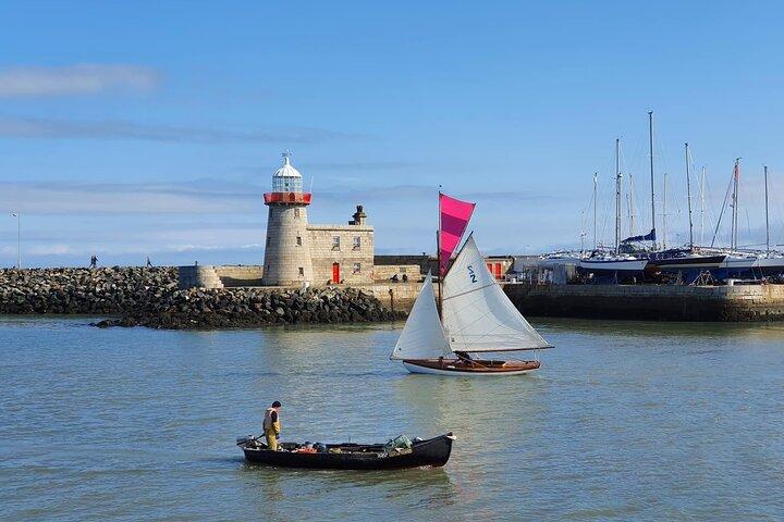 Howth Coastal Halvdagsbustur fra Dublin med Live Guide