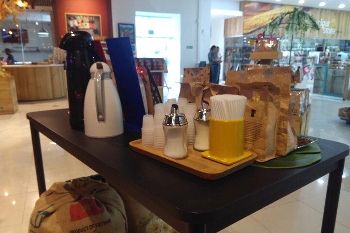 Guided Shopping Tour - Rum tasting, chocolate factory, Cigar factory