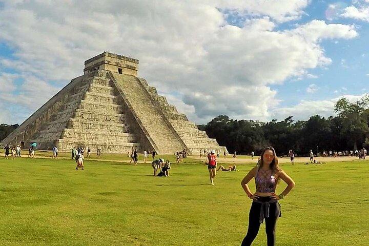 Excursión de un día completo para visitar el Cenote Chichén Itzá Saamal y Valladolid