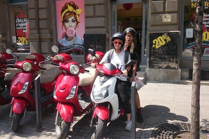 Budapest Grand Vespa Tour