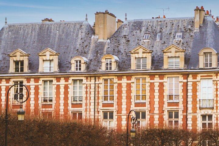 Paris (Marais District) Scavenger Hunt and Self-Guided Tour