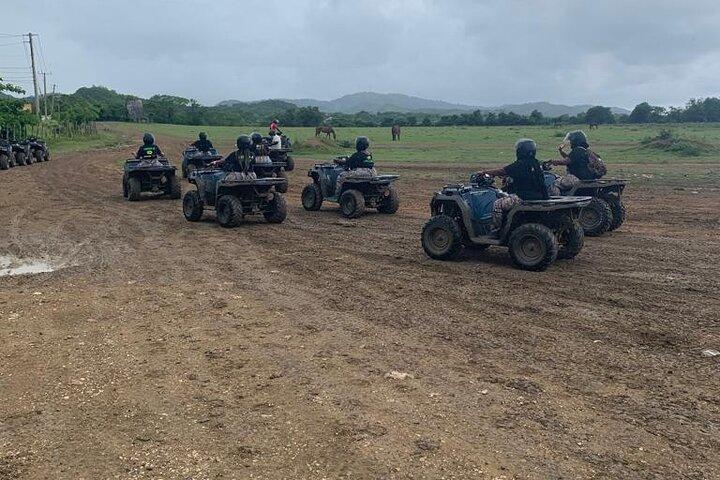 Zipline, ridetur, ATV og katamaran fra Montego Bay