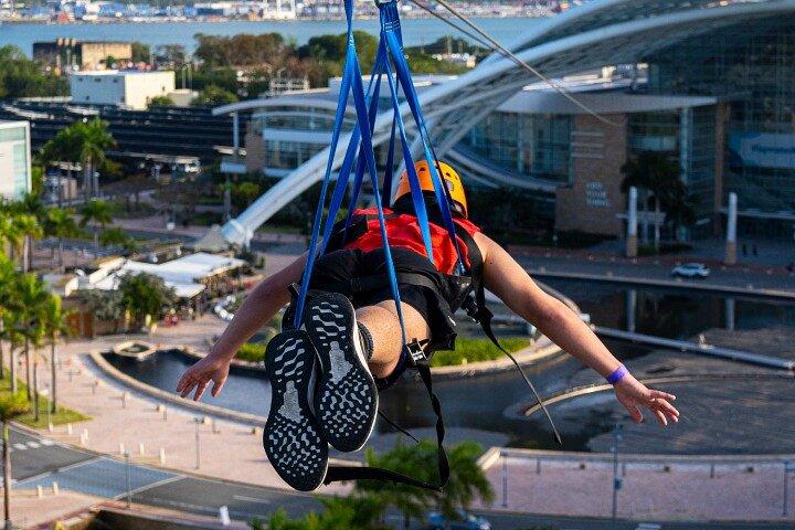 Toroverde Urban Park San JuanでのBlazing Bull Zip Lineアクティビティ