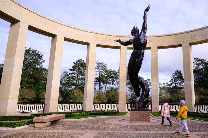 D-Day Tour Normandië : Omaha Beach, Pointe du Hoc & Cemetery