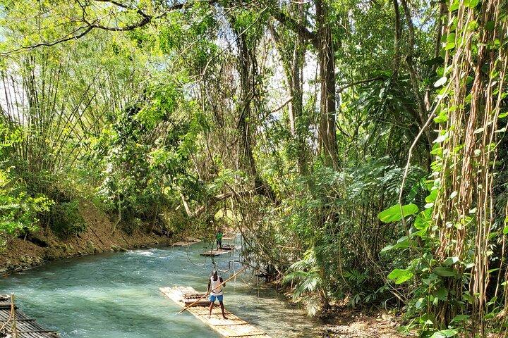Martha Brae Bamboo River Rafting mit Transport