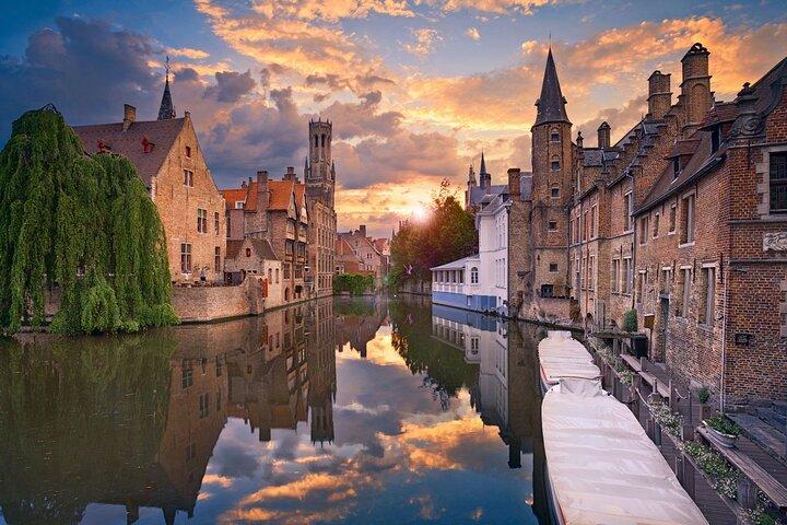 Private Highlights Walking Tour in Bruges