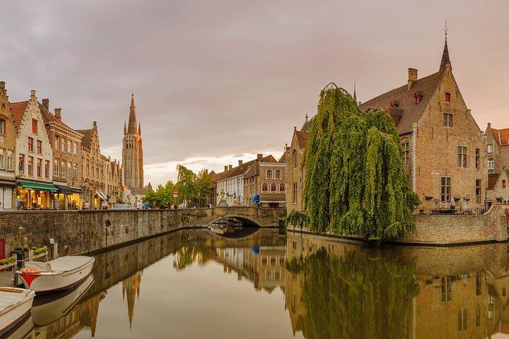 Private Highlights Walking Tour in Bruges