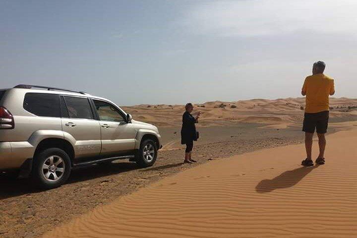 Tour privato di 6 giorni in Marocco da Marrakech al deserto, Chefchaouen e Tangeri