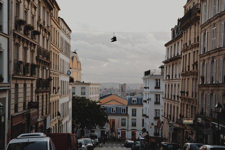 Montmartre und Seine River Dinner Cruise mit Hotelabholung in Paris - 6 Stunden