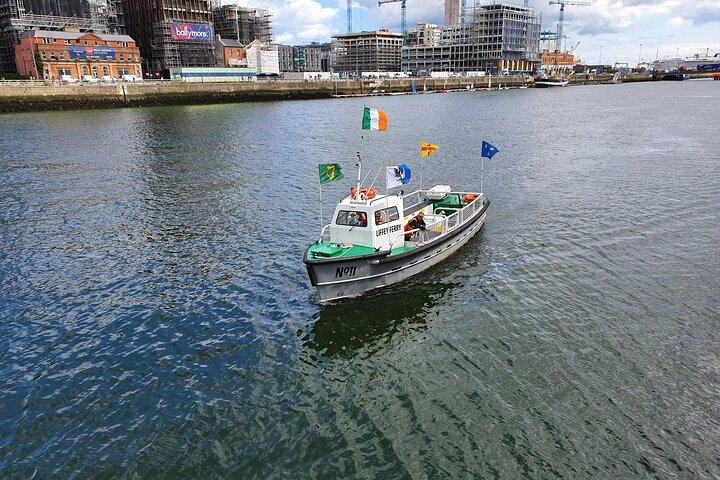 A histórica excursão guiada pelo Old Liffey Ferry em Dublin