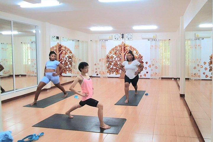 チェンマイでの半日ヨガ、瞑想、タイ文化体験