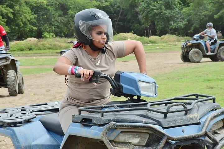 モンテゴ ベイからの乗馬、ATV、カタマラン パーティー クルーズ