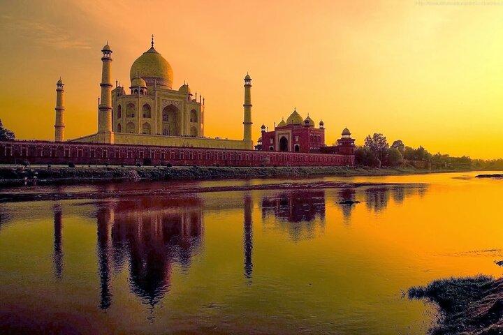 Nascer do Sol do Taj Mahal com o Forte de Agra e Baby Taj Day Tour de Jaipur
