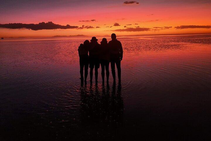 Uyuni Salt Flats & Colored Lagoons 3 dagar Engelska Speaking Guide