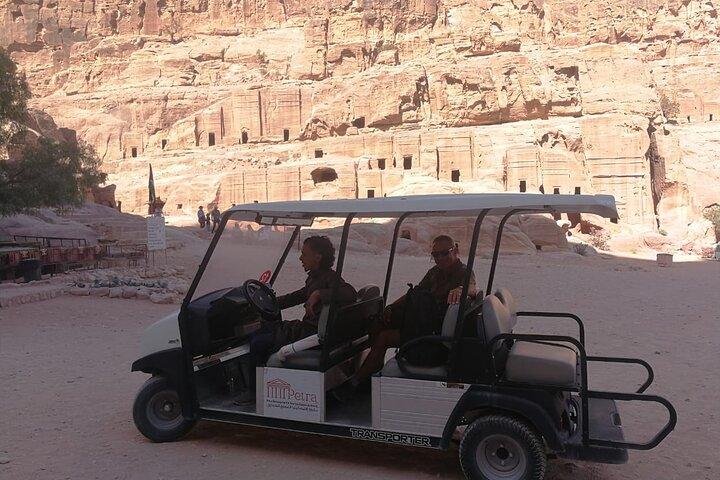 Petra Highlights Golf Warenkorb Tour mit Hotelabholung