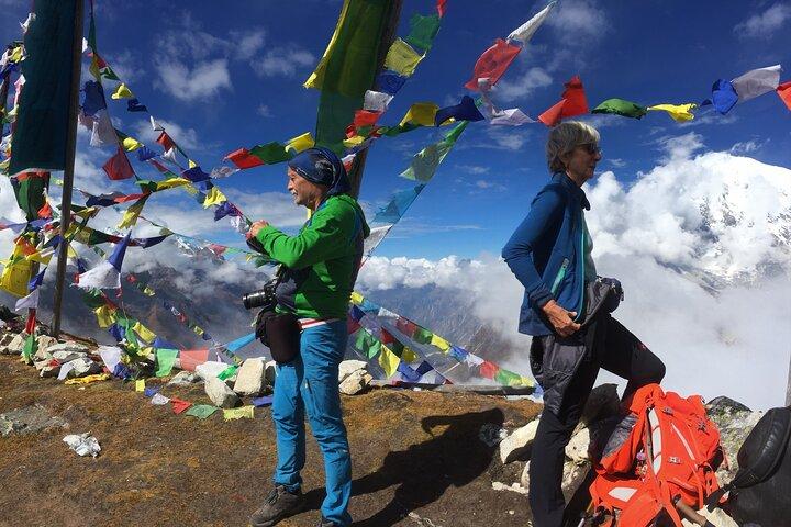 11 Tage Sundarijal, Chisopani, Gosainkunda und Dhunche Trek in der Region Langtang