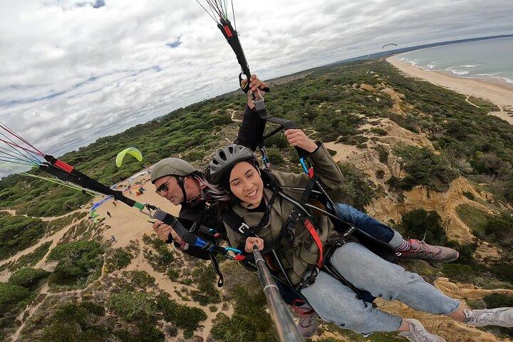 Expérience de parapente près de Lisbonne avec transferts depuis Lisbonne