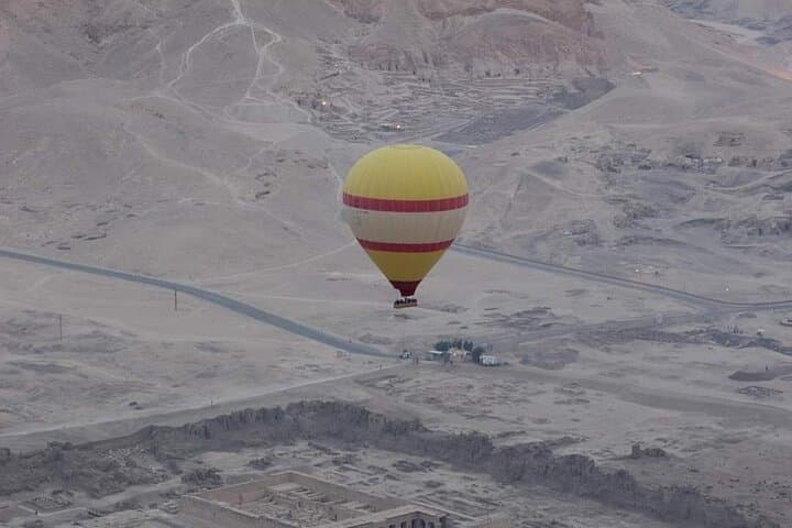 Luxor Hot Air Balloon Ride Tour Including Flight certificate