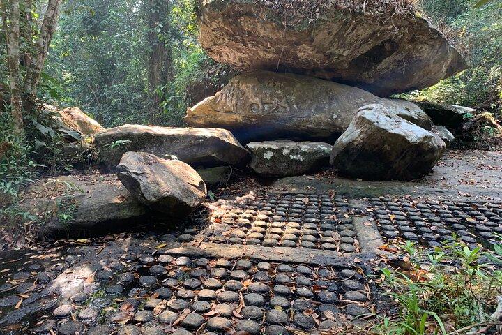 Kbal Spean、Banteay Srei、Beng Melea、Roloous 寺院ツアー