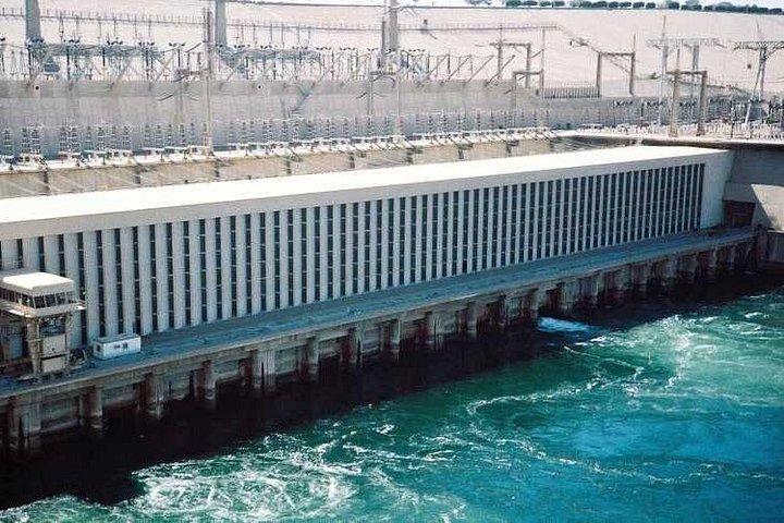 アブシンベルとアスワンカイロからの2日間のプライベートツアー