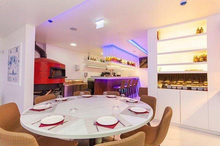 Spanish Nights with Tapas Tasting in Portimão