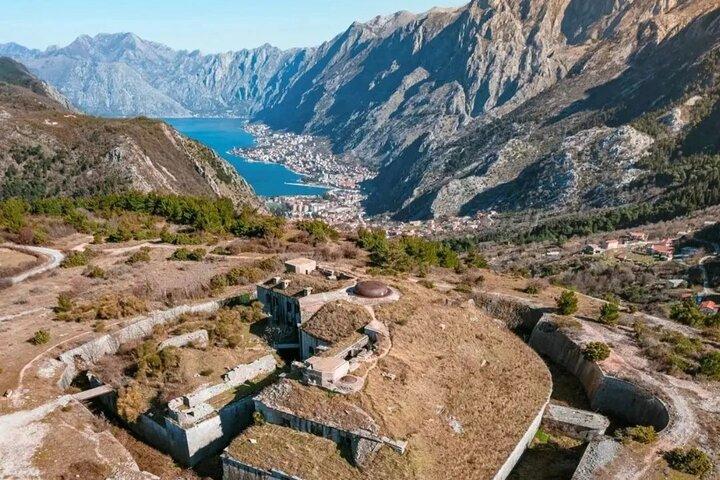 Hoteller i nærheden af Kotor & Tivat Jeep Tour: Fortress Trails & Local Picnic