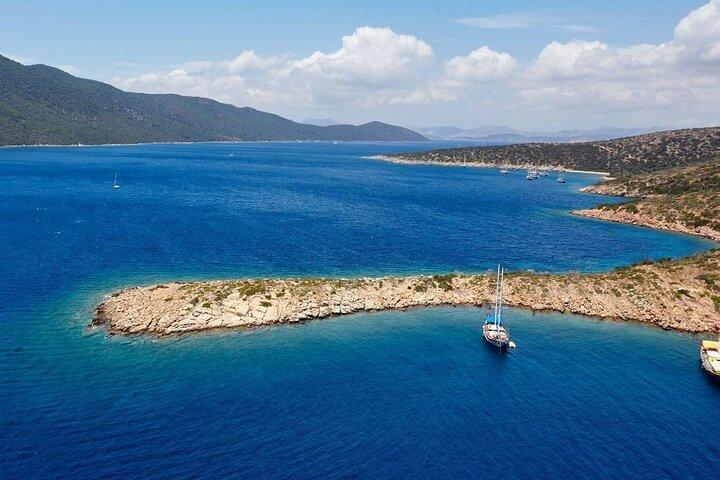 Bodrum Boat Trip with Lunch and All Soft Drinks