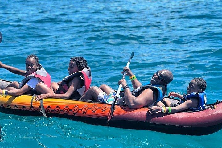 オアフ島5-イン-1デラックスクルーズ：タートルシュノーケリング＆オーシャンアクティビティ