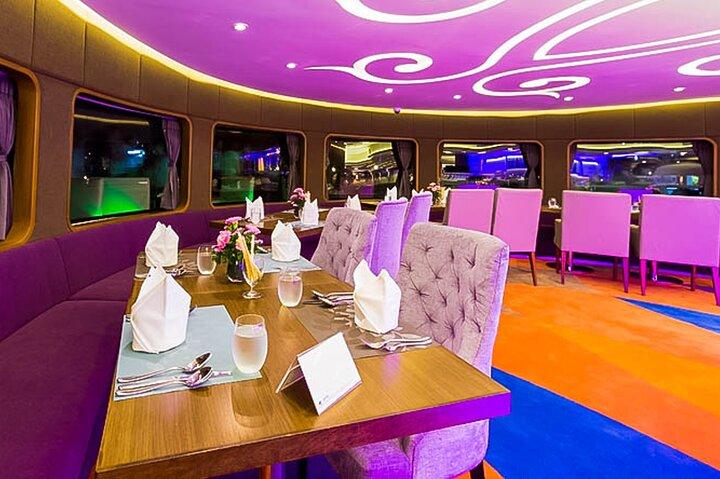 Wunderbare Perle: Abendliche Abendessen Kreuzfahrt auf Chao Phraya Fluss