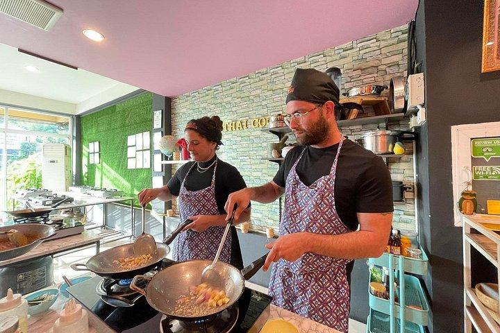 市場見学オプション付きタイ料理体験教室プーケット！