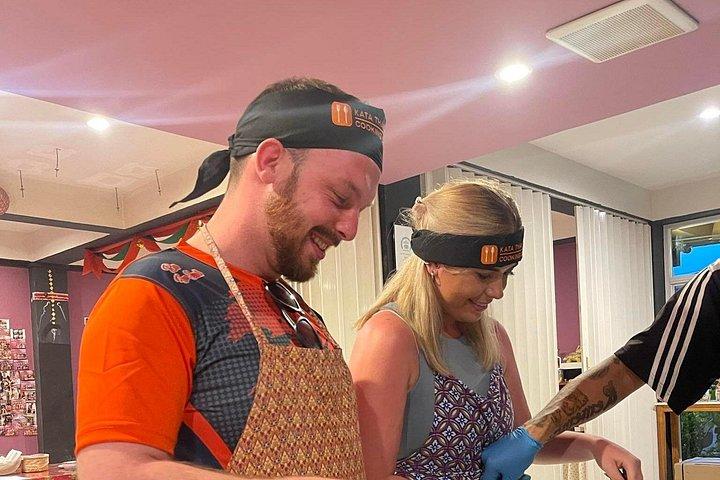 市場見学オプション付きタイ料理体験教室プーケット！