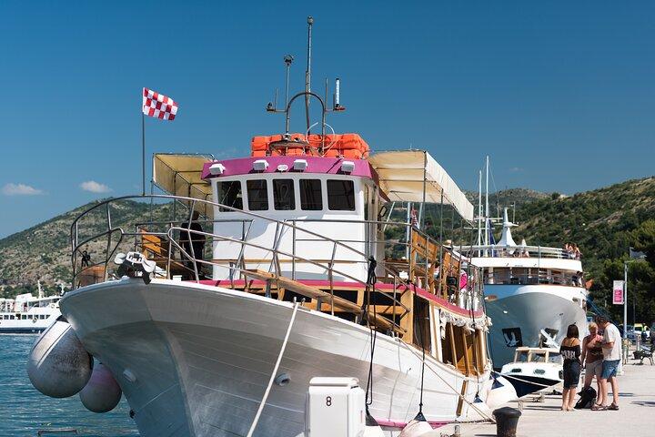 Rent a Boat! (Group Option - Half Day)