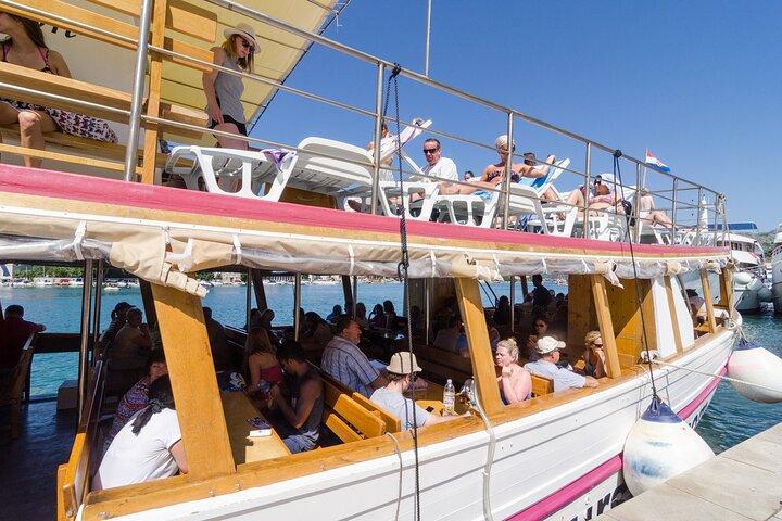 Rent a Boat! (Group Option - Half Day)