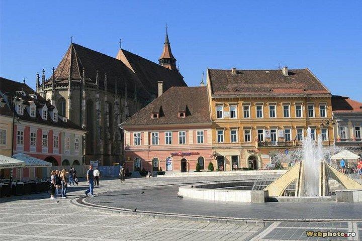 ベアーズ サンクチュアリ、ドラキュラ城、ブラショフ市 - ブカレストからの日帰り旅行