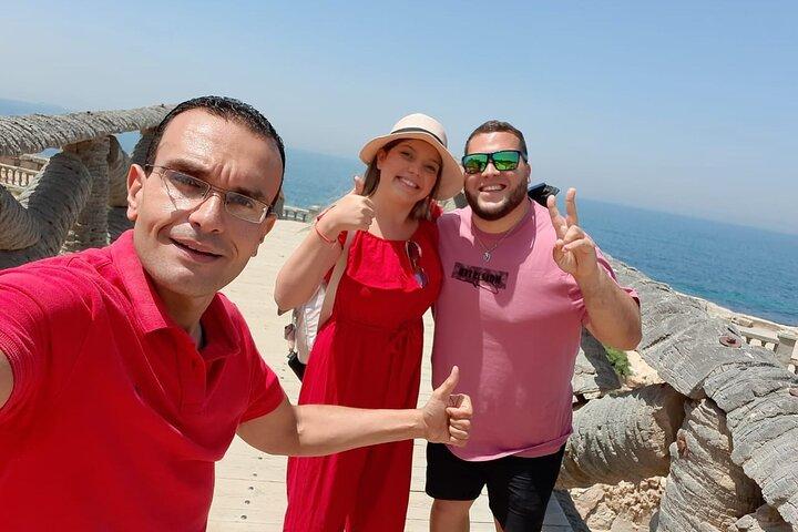 From Cairo: Alexandria Catacomb, Lighthouse, Citadel Trip & Lunch