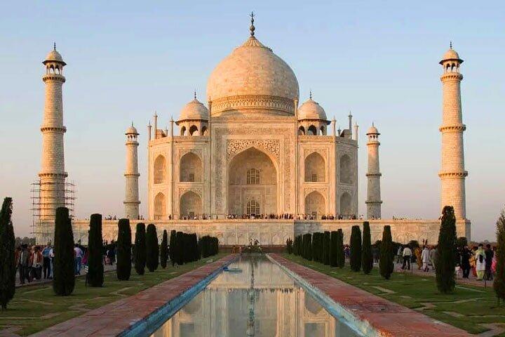Private Full-Day Agra Tour met Taj Mahal en Agra Fort Round -Trip vanuit Delhi