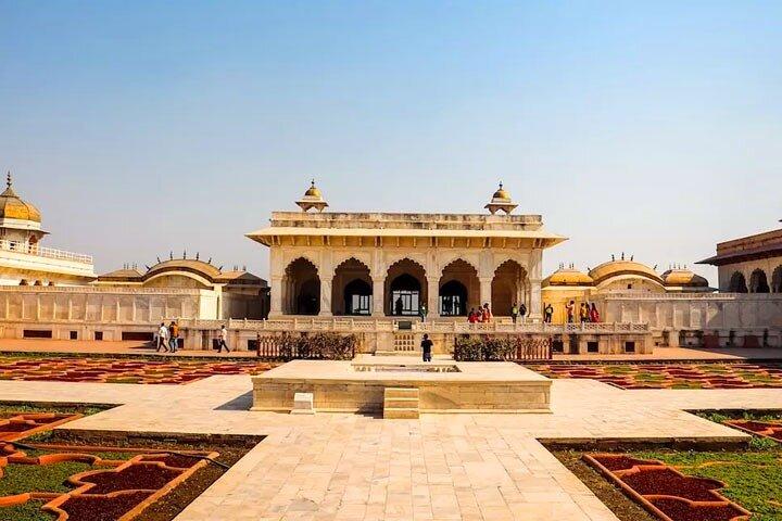 Private Full-Day Agra Tour met Taj Mahal en Agra Fort Round -Trip vanuit Delhi