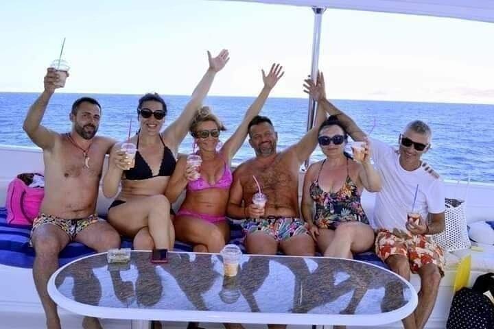 Ras Mohammed & white island シュノーケリング、Sharm El Sheikhへのボートトリップ付きダイビング