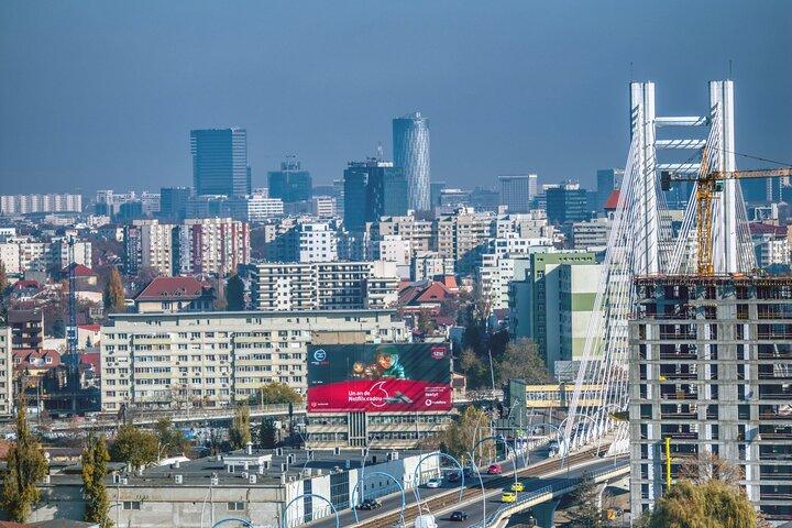 ブラショフからブカレストへのプライベート送迎、2時間の観光、地元のドライバー