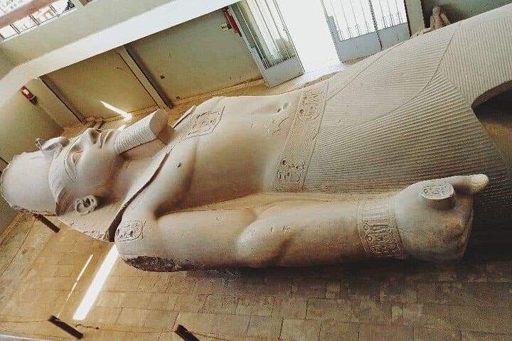 Visite privée de 8 heures des pyramides de Gizeh, Memphis, Sakkara et Dahchour avec déjeuner