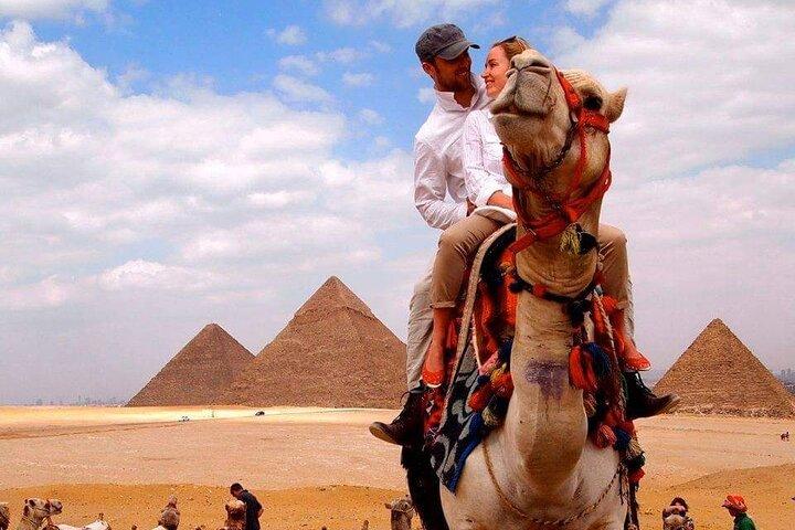 Halve dagtrip naar de piramides van Gizeh, Sphinx met kameelrit vanuit Caïro of Giza