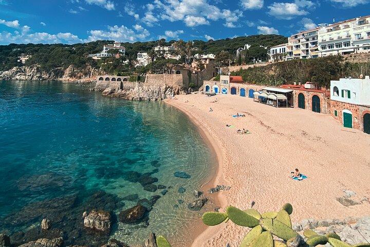 バルセロナ発ダリ美術館とコスタ・ブラバ小グループ日帰り旅行