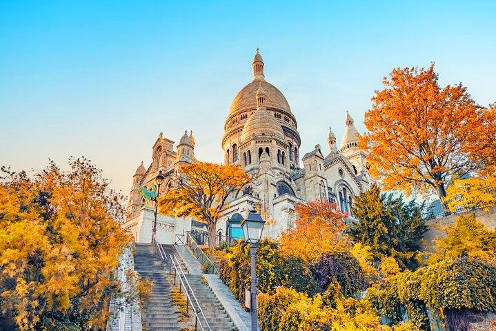 Tour a piedi autoguidato di Parigi Montmartre e caccia al tesoro