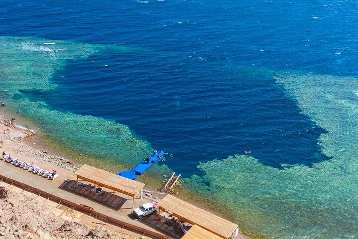 Blue Hole og 3 Pools Snorkel med frokost fra Dahab